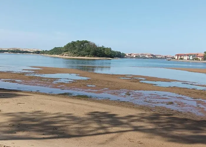 Le Ticaco Avec Wifi Satellite *